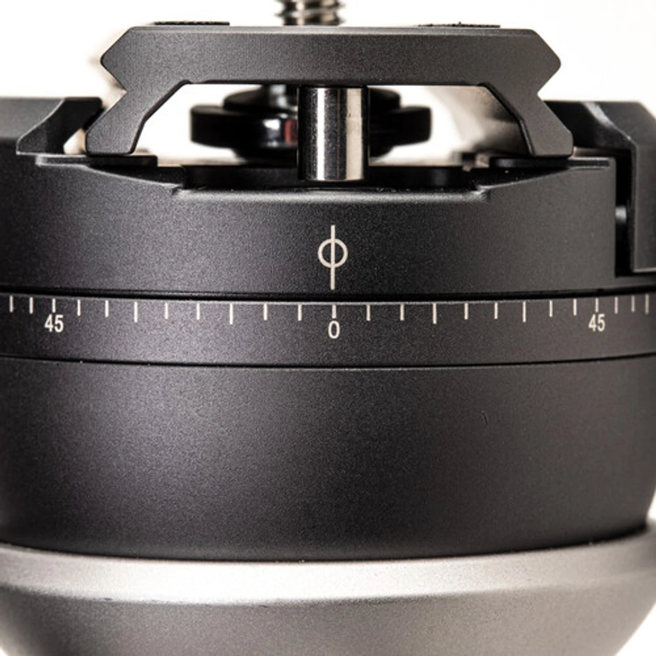 Benro MSDPL46C SupaDupa Carbon Fiber Monopod With Leveling Pan Head (62") 6 Benro MSDPL46C SupaDupa Carbon Fiber Monopod With Leveling Pan Head (62") - Image 4