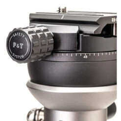 Benro MSDPL46C SupaDupa Carbon Fiber Monopod With Leveling Pan Head (62") 27 Benro MSDPL46C SupaDupa Carbon Fiber Monopod With Leveling Pan Head (62") -Sachtler shop 1605694687 IMG 1447569 42982.1607026122